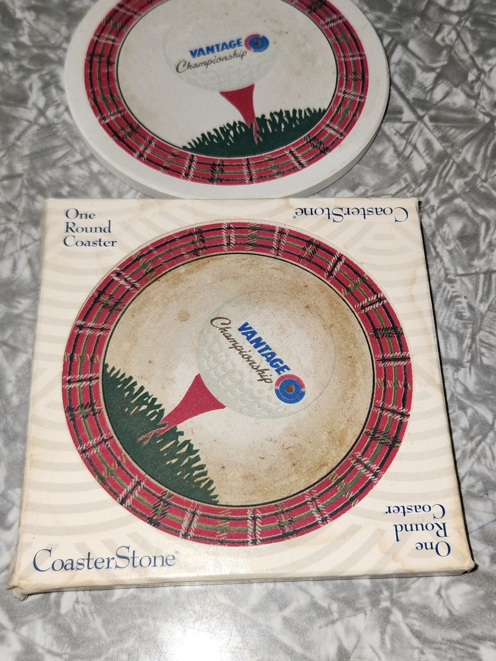 Vantage Championship Round Coaster - Red & Green